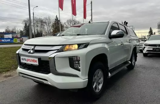 Mitsubishi L200 2,3 DI-D 4WD DPH 1.Maj TZ